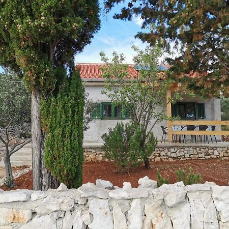 Kuca Za Odmor Obitelji Pedisic Villa Banj Exterior photo